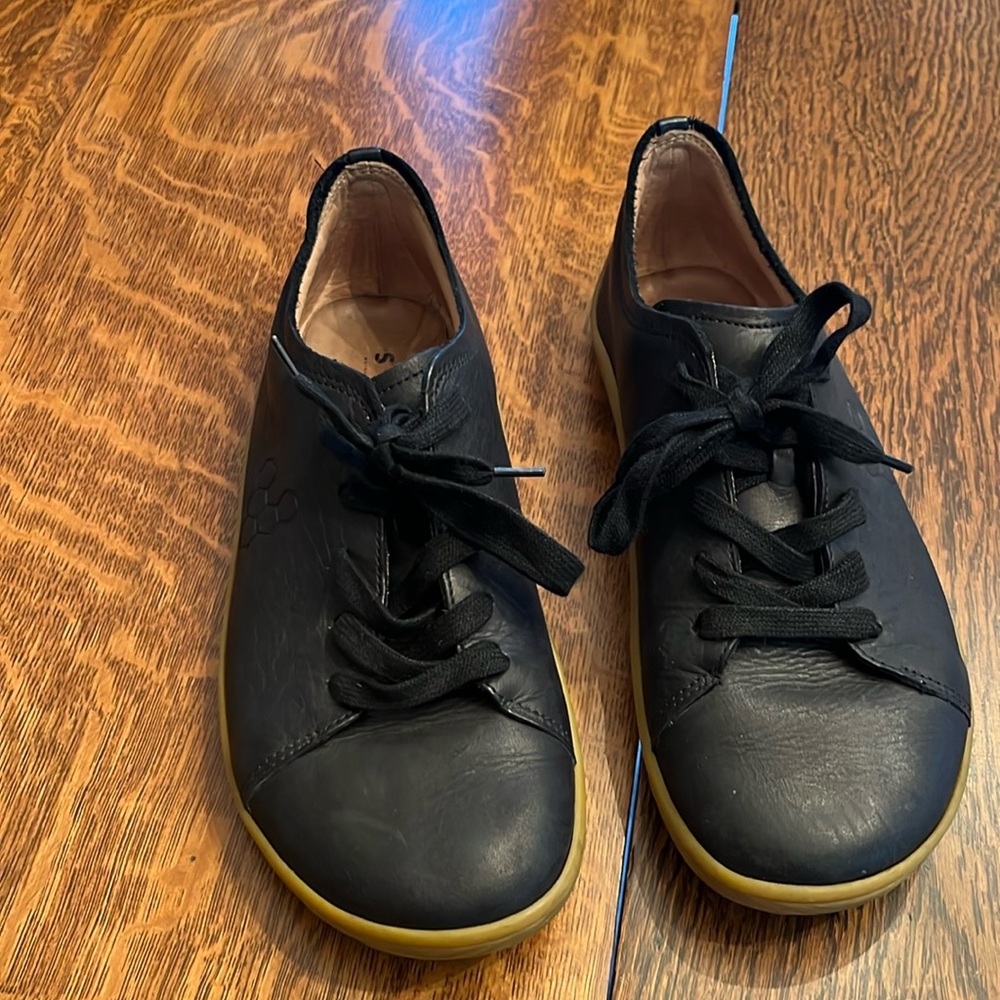 VIVOBAREFOOT Soul of Africa Black Leather Lace-Up Shoes Women's EU 41